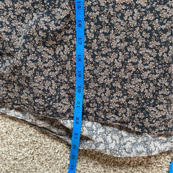 Universal Thread Blouse, XL, Ditsy Floral Oversized Boxy Boho Poet Sleeve Muted - Picture 9 of 9